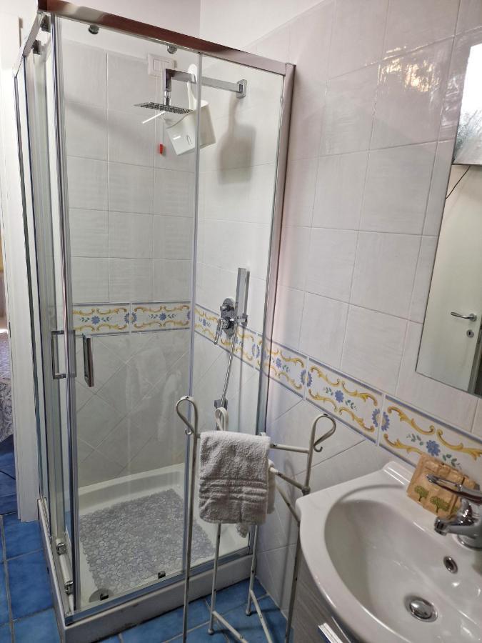 La Torretta Sea View Rooms Віко-Екуенсе Екстер'єр фото
