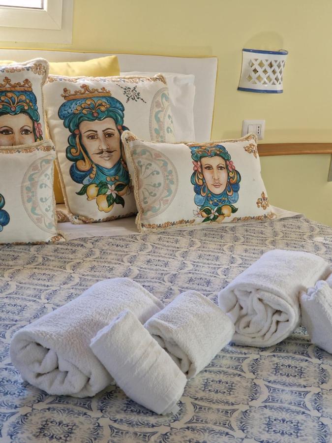 La Torretta Sea View Rooms Віко-Екуенсе Екстер'єр фото